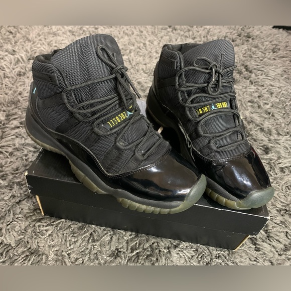 Air Jordan 11 Retro GS ‘GAMMA’ for sale. - Picture 2 of 3